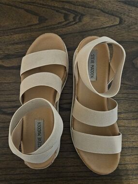 Steve Madden Neutral Tan Elastic Strap Sandals